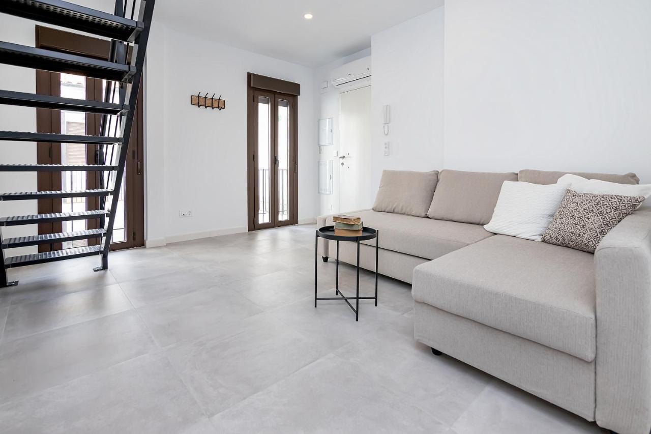 Appartamento Bhost - Regina III Cordova Esterno foto